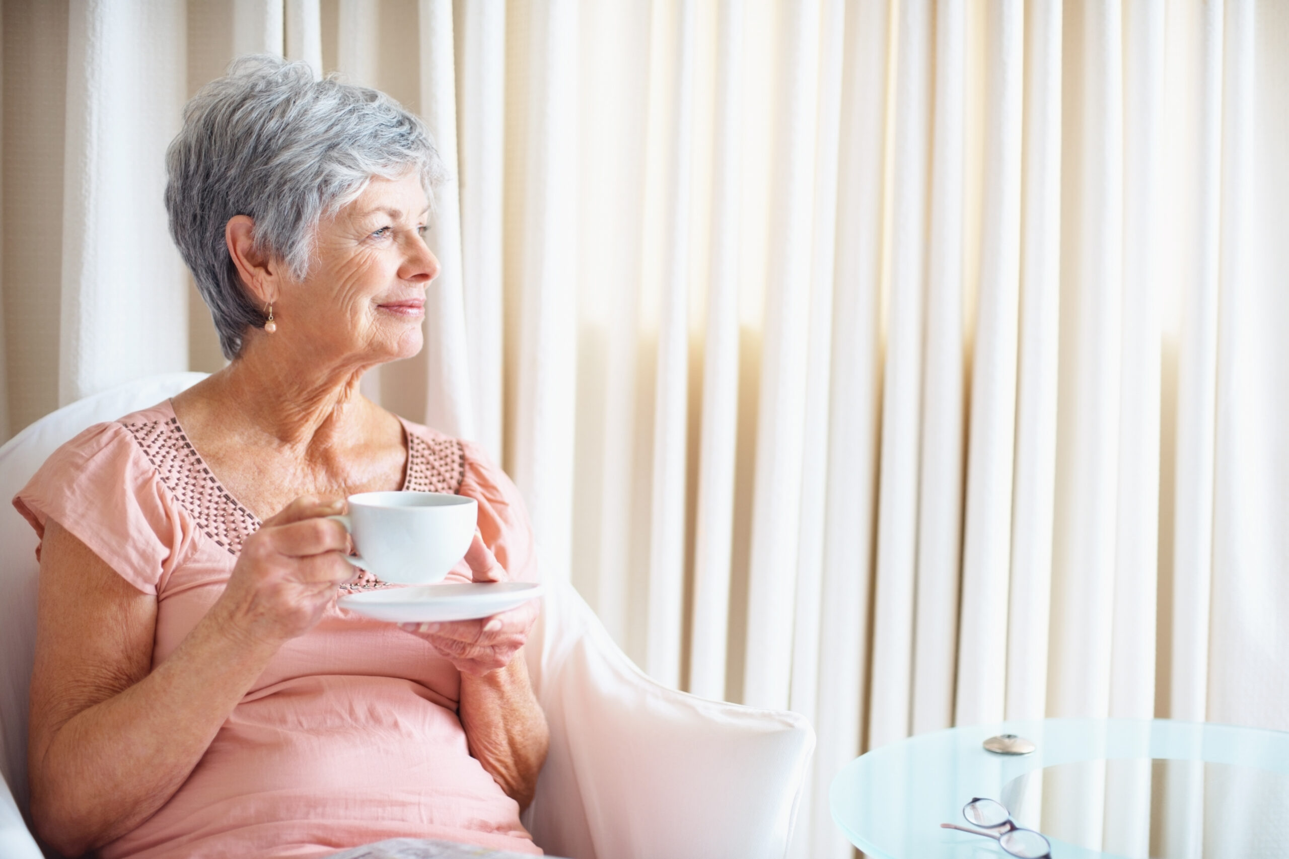 101893096_Senior_Lady
